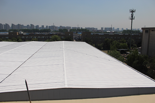 廠房彩鋼瓦屋面噴涂除銹翻新效果圖 廠房彩鋼瓦屋面噴涂除銹翻新效果圖